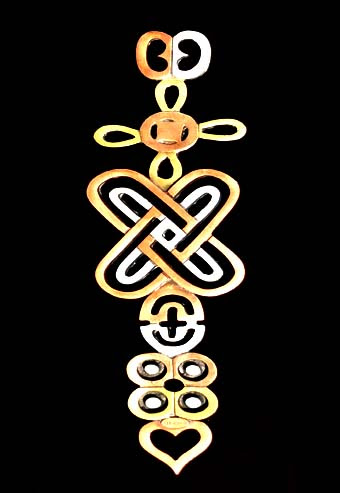 http://resources.gruwup.net/Adinkra.Symbols/Kramobone%20-%20Bronze%20Art.jpg